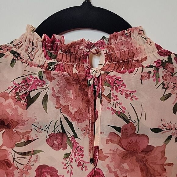 2X TORRID LIGHTWEIGHT CHIFFON FLORAL LONG SLEEVE PINK RED BLOUSE TOP - Picture 9 of 10